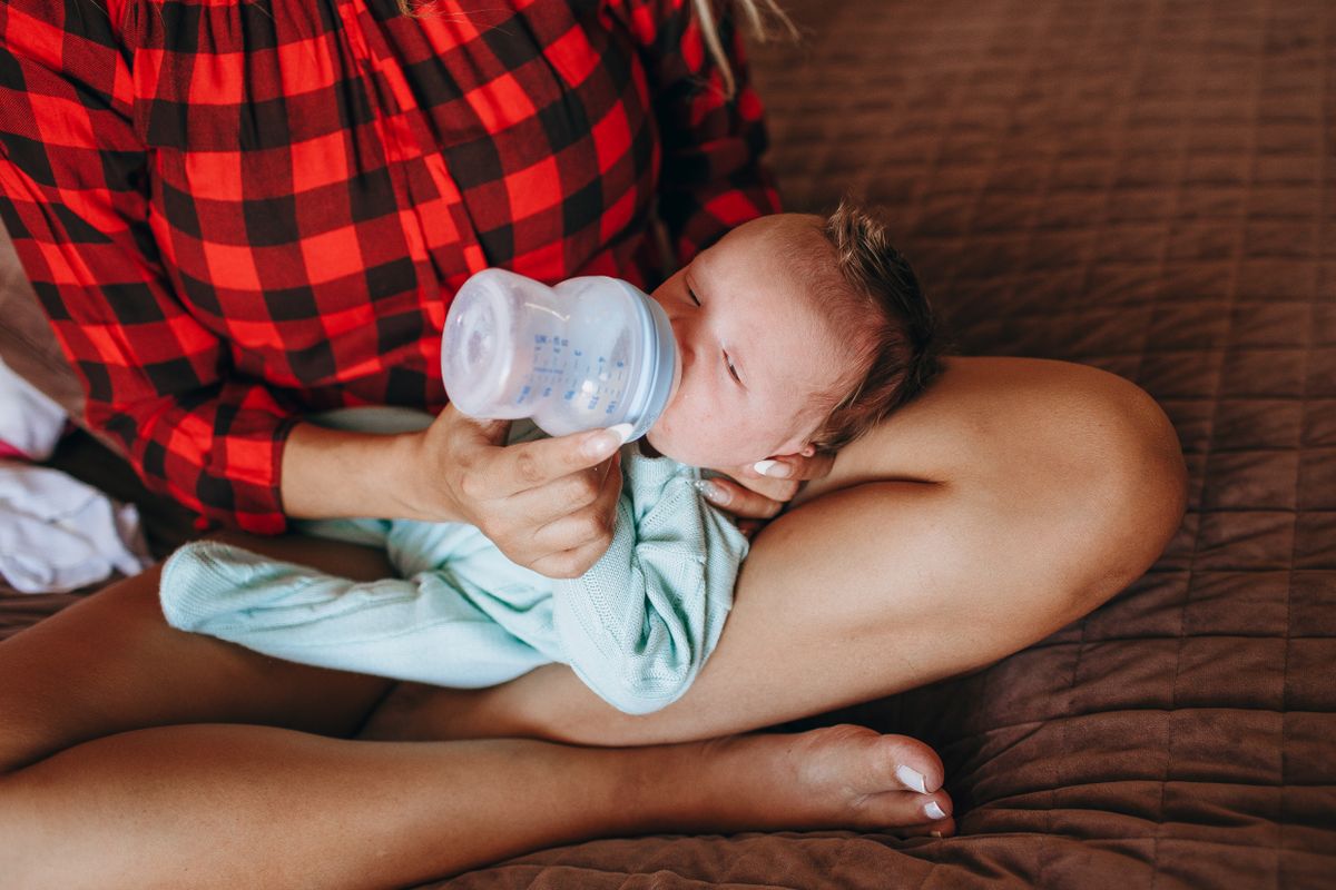 Dùng máy hút sữa sai cách dễ tắc tia: 5 lỗi mẹ thường gặp